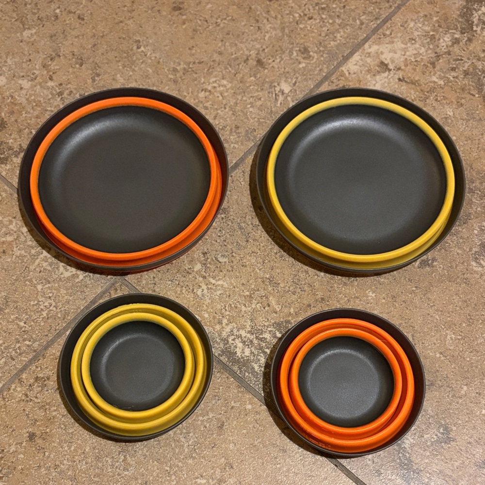 Sea to summit Frontier UL Collapsible 4 Piece Dinner Set backpacking camp